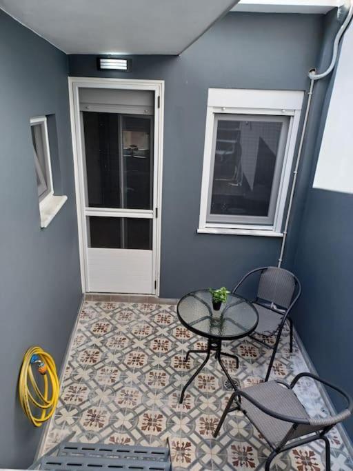 Petite Suite With Backyard. Мітіліні Екстер'єр фото